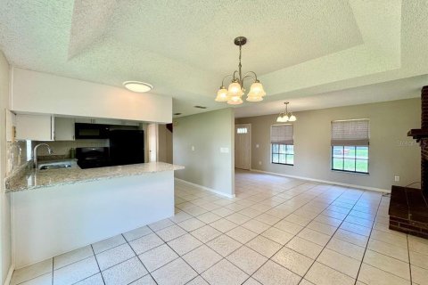 Villa ou maison à louer à Tampa, Floride: 4 chambres, 204.38 m2 № 2344627 - photo 8