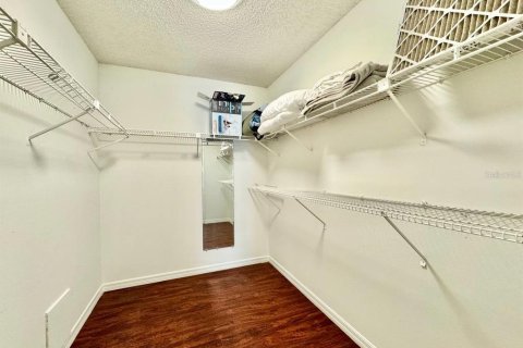 Villa ou maison à louer à Tampa, Floride: 4 chambres, 204.38 m2 № 2344627 - photo 23