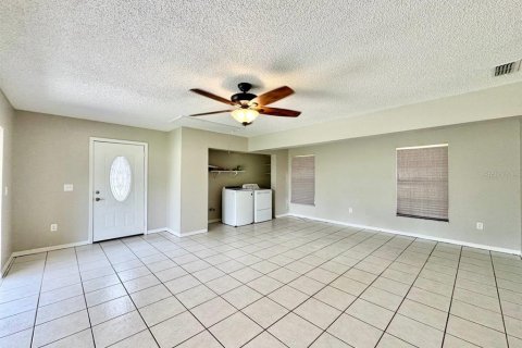 Villa ou maison à louer à Tampa, Floride: 4 chambres, 204.38 m2 № 2344627 - photo 14