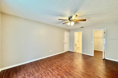 Villa ou maison à louer à Tampa, Floride: 4 chambres, 204.38 m2 № 2344627 - photo 20