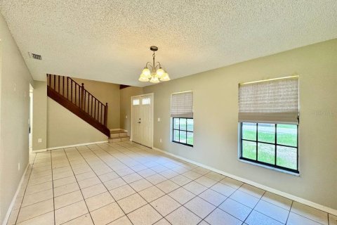 Villa ou maison à louer à Tampa, Floride: 4 chambres, 204.38 m2 № 2344627 - photo 5