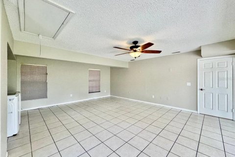 Villa ou maison à louer à Tampa, Floride: 4 chambres, 204.38 m2 № 2344627 - photo 16