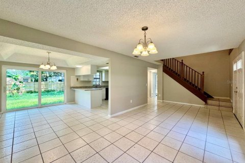 Villa ou maison à louer à Tampa, Floride: 4 chambres, 204.38 m2 № 2344627 - photo 6