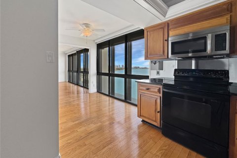 Copropriété à vendre à Tampa, Floride: 2 chambres, 158.12 m2 № 1909240 - photo 14