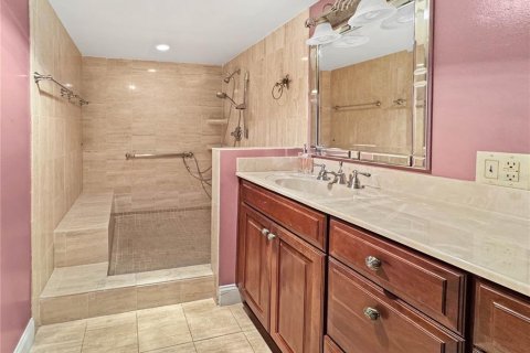 Copropriété à vendre à Tampa, Floride: 2 chambres, 158.12 m2 № 1909240 - photo 9
