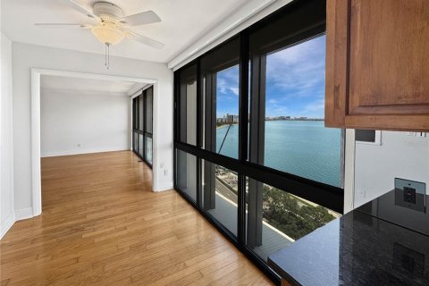 Copropriété à vendre à Tampa, Floride: 2 chambres, 158.12 m2 № 1909240 - photo 15