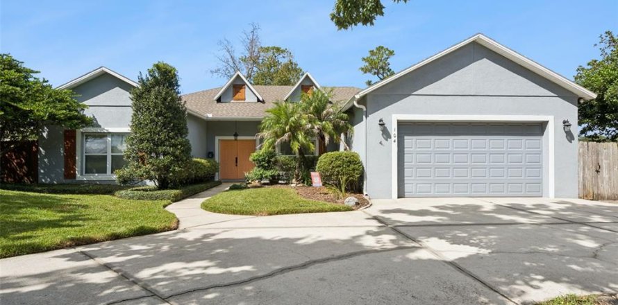 Villa ou maison à Oviedo, Floride 3 chambres, 193.24 m2 № 2431748