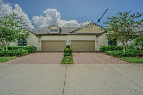 Casa en venta en Land O' Lakes, Florida, 2 dormitorios, 205.13 m2 № 1918366 - foto 1