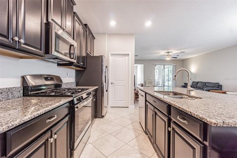 Casa en venta en Land O' Lakes, Florida, 2 dormitorios, 205.13 m2 № 1918366 - foto 11