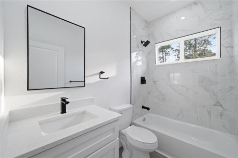 House in Sebring, Florida 3 bedrooms, 138.61 sq.m. № 2429305 - photo 18