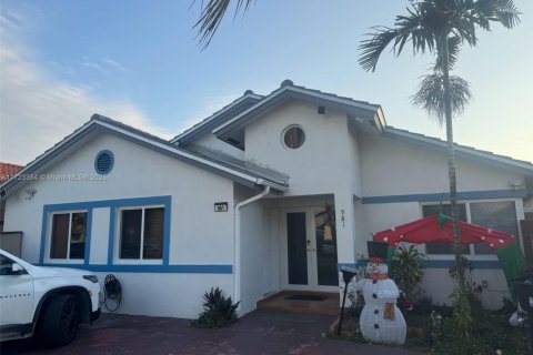 House in Miami, Florida 4 bedrooms, 181.72 sq.m. № 2076704