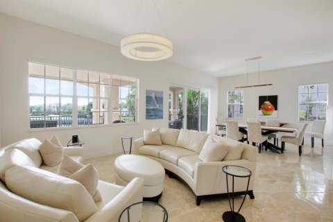 Condo in North Palm Beach, Florida, 3 bedrooms  № 2184994 - photo 4