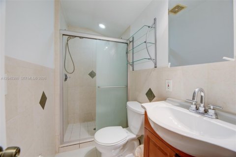 Villa ou maison à vendre à Fort Lauderdale, Floride: 3 chambres, 103.12 m2 № 2282898 - photo 20
