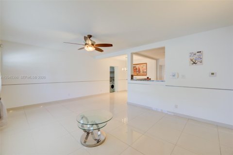 Villa ou maison à vendre à Fort Lauderdale, Floride: 3 chambres, 103.12 m2 № 2282898 - photo 12