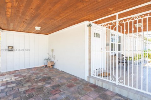 Villa ou maison à vendre à Fort Lauderdale, Floride: 3 chambres, 103.12 m2 № 2282898 - photo 28