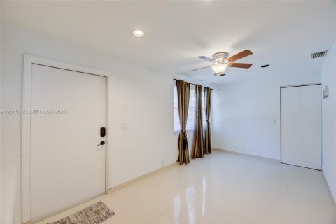 Villa ou maison à vendre à Fort Lauderdale, Floride: 3 chambres, 103.12 m2 № 2282898 - photo 18