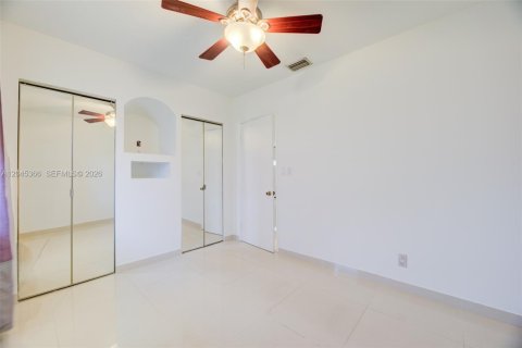Villa ou maison à vendre à Fort Lauderdale, Floride: 3 chambres, 103.12 m2 № 2282898 - photo 17