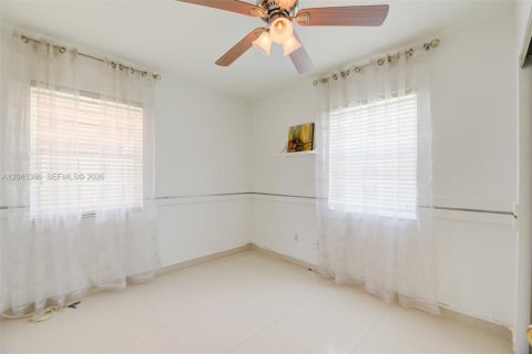 Villa ou maison à vendre à Fort Lauderdale, Floride: 3 chambres, 103.12 m2 № 2282898 - photo 22