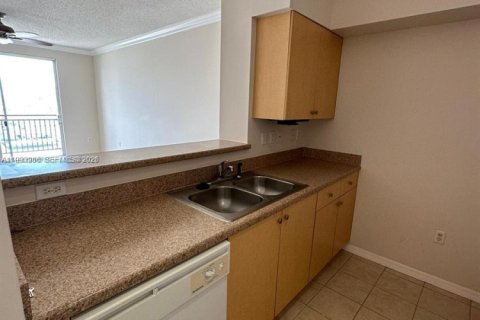 Снять в аренду кондоминиум в Уэст-Палм-Бич, Флорида 1 спальня, 64.66м2, № 2056914 - фото 3