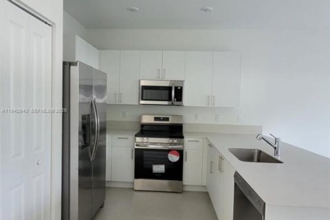 Touwnhouse à louer à Homestead, Floride: 3 chambres № 2000091 - photo 3