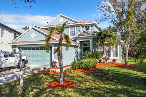 House in Apollo Beach, Florida 4 bedrooms, 221.01 sq.m. № 1782865 - photo 1