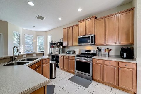 House in Apollo Beach, Florida 4 bedrooms, 221.01 sq.m. № 1782865 - photo 24