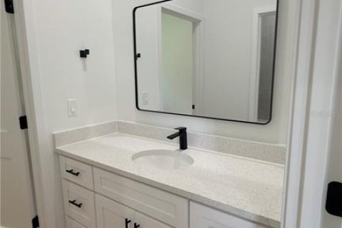 Villa ou maison à louer à Ocala, Floride: 4 chambres, 176.14 m2 № 2306172 - photo 14