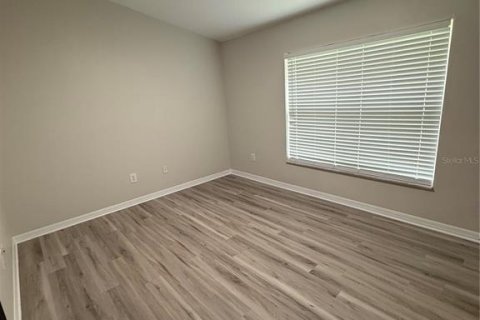 Townhouse in Wesley Chapel, Florida 2 bedrooms, 145.86 sq.m. № 2095389 - photo 12