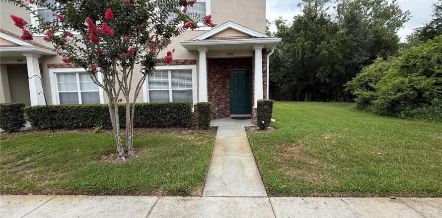 Townhouse in Wesley Chapel, Florida 2 bedrooms, 145.86 sq.m. № 2095389