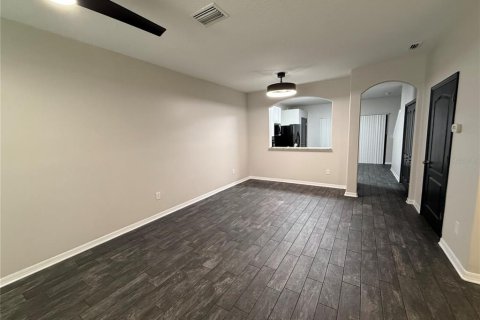 Townhouse in Wesley Chapel, Florida 2 bedrooms, 145.86 sq.m. № 2095389 - photo 4