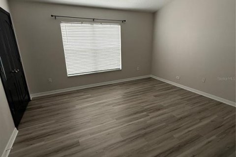 Townhouse in Wesley Chapel, Florida 2 bedrooms, 145.86 sq.m. № 2095389 - photo 9