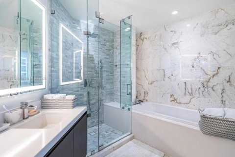 Copropriété à louer à Miami, Floride: 2 chambres, 144.83 m2 № 1972345 - photo 10