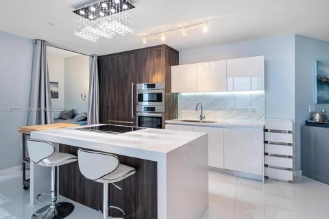 Copropriété à louer à Miami, Floride: 2 chambres, 144.83 m2 № 1972345 - photo 4