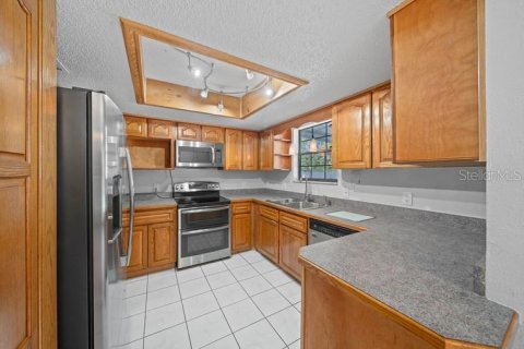 House in Ocala, Florida 3 bedrooms, 142.14 sq.m. № 1651147 - photo 6