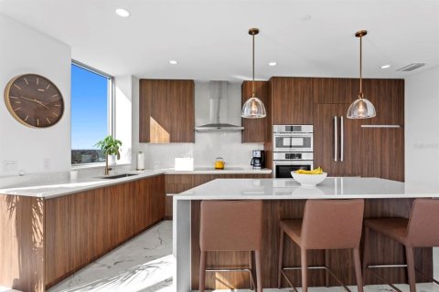 Condo in Saint Petersburg, Florida, 3 bedrooms  № 2093986 - photo 8