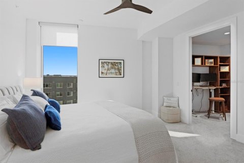 Condo in Saint Petersburg, Florida, 3 bedrooms  № 2093986 - photo 29