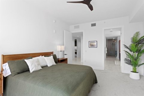 Condo in Saint Petersburg, Florida, 3 bedrooms  № 2093986 - photo 18