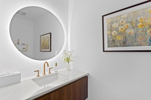 Condo in Saint Petersburg, Florida, 3 bedrooms  № 2093986 - photo 14