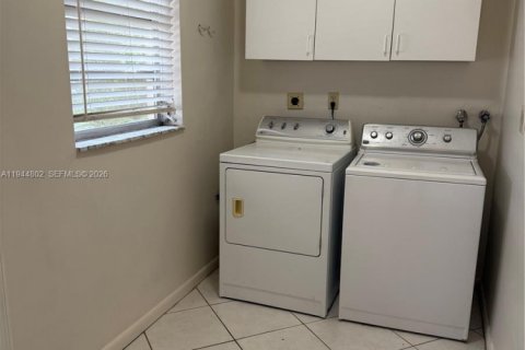 Купить виллу или дом в Плантация, Флорида 3 спальни, 171.31м2, № 2001396 - фото 21