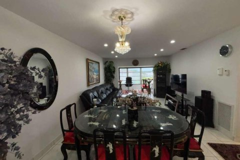 Condominio en venta en Lauderdale Lakes, Florida, 2 dormitorios, 87.7 m2 № 2089584 - foto 2