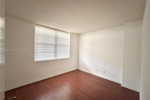 Condominio en alquiler en Plantation, Florida, 2 dormitorios, 94.3 m2 № 2010789 - foto 13