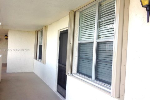 Condominio en alquiler en Plantation, Florida, 2 dormitorios, 94.3 m2 № 2010789 - foto 19