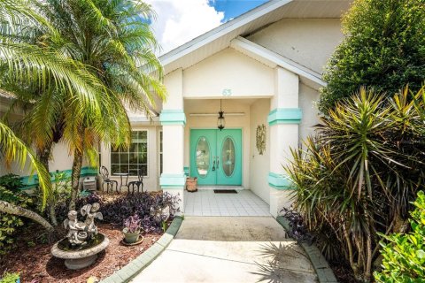 House in Punta Gorda, Florida 3 bedrooms, 201.97 sq.m. № 1918660 - photo 1