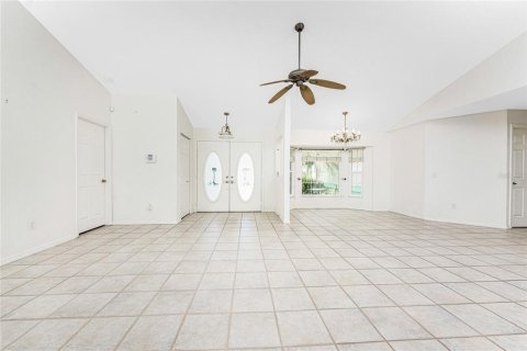 House in Punta Gorda, Florida 3 bedrooms, 201.97 sq.m. № 1918660 - photo 14
