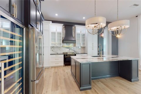 Villa ou maison à louer à Saint Petersburg, Floride: 4 chambres, 270.16 m2 № 2156087 - photo 17