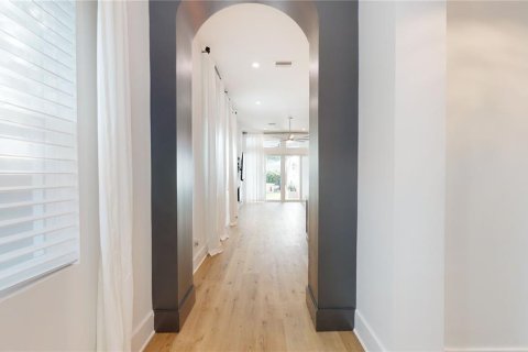 Villa ou maison à louer à Saint Petersburg, Floride: 4 chambres, 270.16 m2 № 2156087 - photo 5