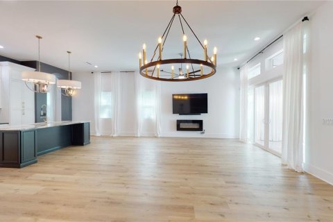 Villa ou maison à louer à Saint Petersburg, Floride: 4 chambres, 270.16 m2 № 2156087 - photo 25