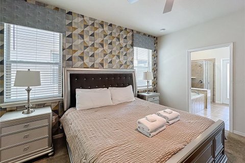 Casa en venta en Kissimmee, Florida, 8 dormitorios, 375.42 m2 № 1690066 - foto 18