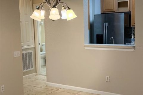 Condo in Orlando, Florida, 2 bedrooms  № 2095470 - photo 21