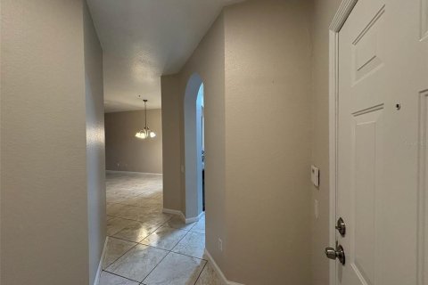 Condo in Orlando, Florida, 2 bedrooms  № 2095470 - photo 9